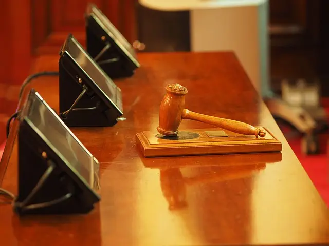 lawyer-attorney-law-judge-640x480-72297551.jpeg